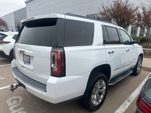 Used 2018 GMC Yukon SLT image 4