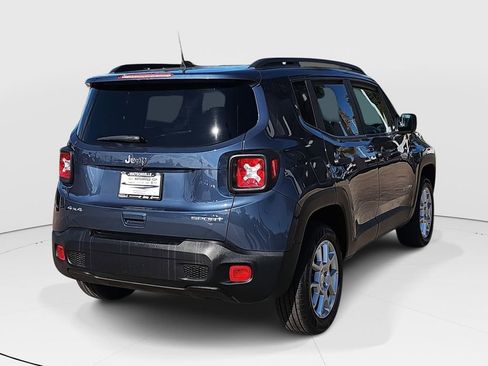 Used 2021 Jeep Renegade Sport w/ Sport Appearance Group image 3