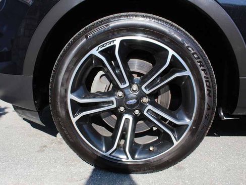 Used 2015 Ford Explorer Sport w/ Equipment Group 401A AWD/4WD image 35