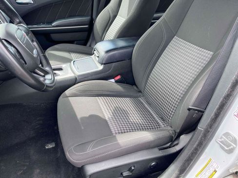 Used 2023 Dodge Charger SXT RWD image 15