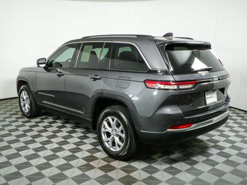 Used 2022 Jeep Grand Cherokee Limited RWD image 30