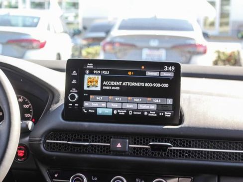 Used 2024 Honda HR-V EX-L image 19