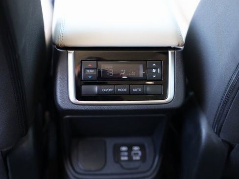 Certified 2025 Subaru Ascent Premium w/ Premium Package image 50