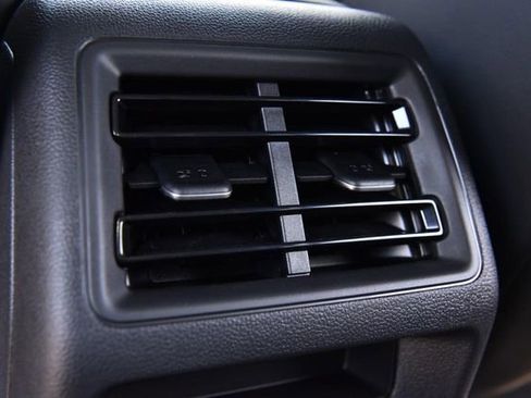 New 2026 Volkswagen Tiguan SE R-Line image 23