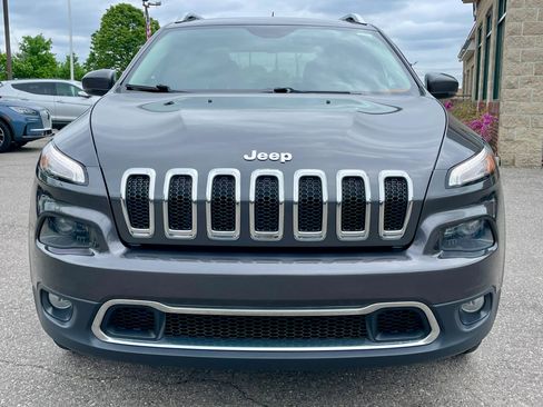 Used 2015 Jeep Cherokee Limited AWD/4WD image 2