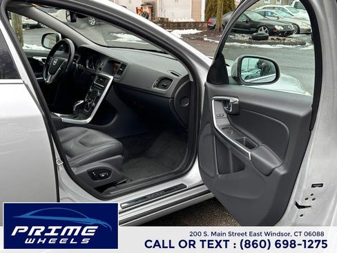 Used 2015 Volvo S60 T5 Premier Plus image 16