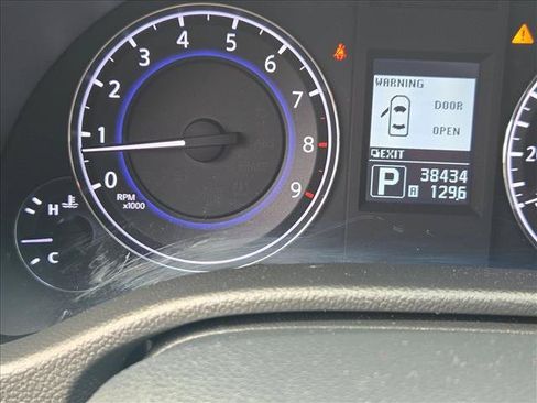 Used 2012 INFINITI G37 Limited Edition RWD image 10