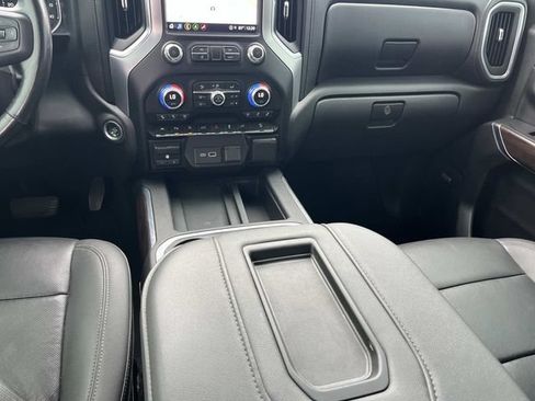 Used 2021 GMC Sierra 1500 SLT w/ SLT Premium Plus Package AWD/4WD image 21
