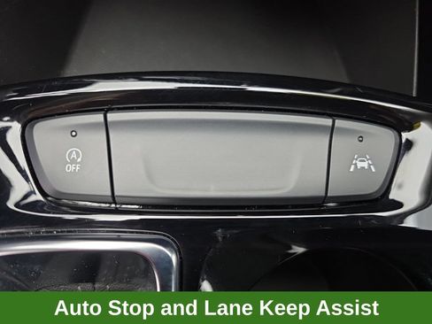 Used 2025 Chevrolet Trax ACTIV FWD image 37
