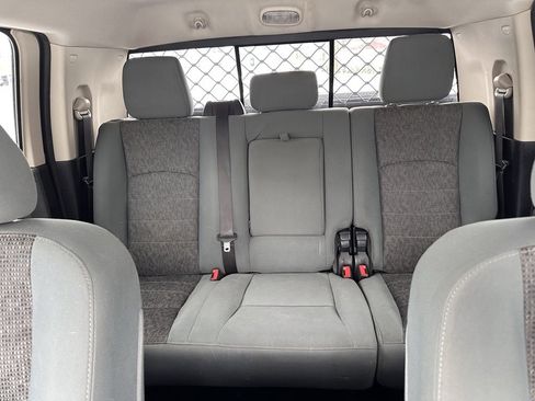 Used 2015 RAM 3500 SLT w/ Cold Weather Group image 21