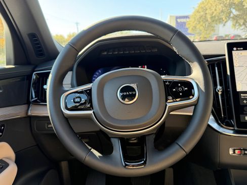 New 2026 Volvo XC90 T8 Plus w/ Protection Package Premier image 14