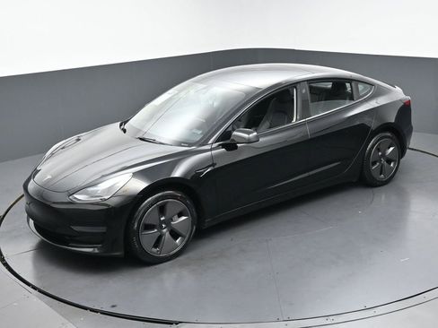 Used 2023 Tesla Model 3 Standard Range RWD image 40