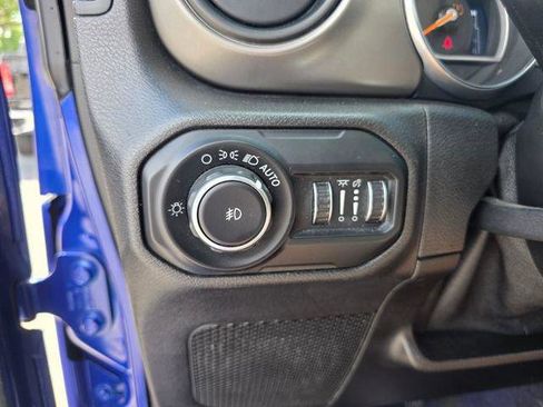 Used 2019 Jeep Wrangler Unlimited Sport S AWD/4WD image 32