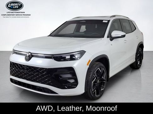 Used 2025 Volkswagen Tiguan SEL R-Line image 7