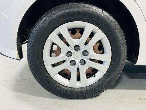 Used 2020 Chevrolet Sonic LT image 10