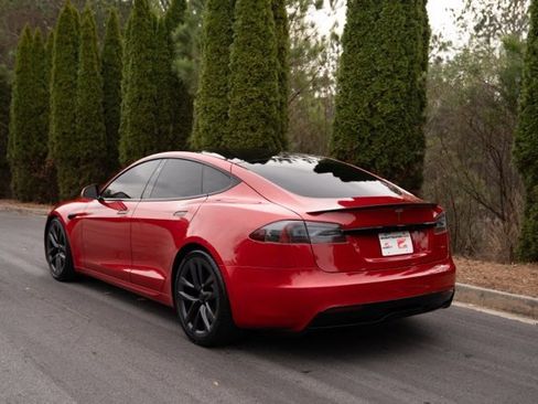 Used 2021 Tesla Model S Plaid image 11