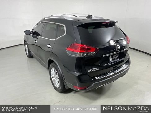 Used 2017 Nissan Rogue SV FWD image 8