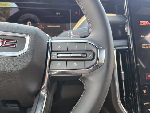 New 2026 GMC Yukon Elevation w/ Elevation Premium Package AWD/4WD image 17
