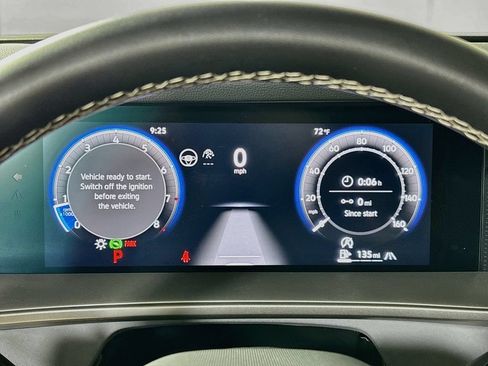 Certified 2025 Volkswagen Tiguan SE AWD/4WD image 15