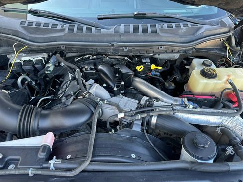 Used 2017 Ford F350 Platinum w/ Platinum Ultimate Package AWD/4WD image 30