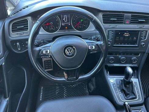 Used 2017 Volkswagen Golf Alltrack AWD/4WD image 14