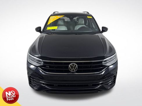 Used 2024 Volkswagen Tiguan SE R-Line FWD image 9