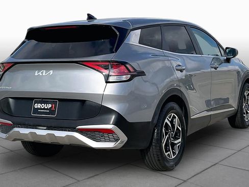 Used 2023 Kia Sportage LX FWD image 11