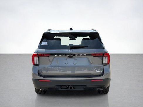 New 2026 Ford Explorer Active image 4