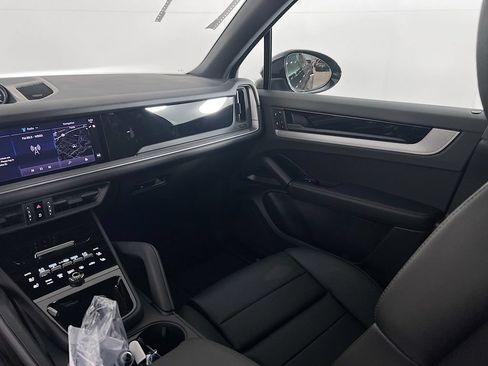 New 2026 Porsche Cayenne AWD/4WD image 26