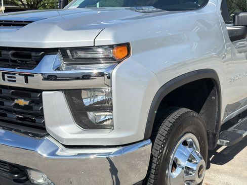 Certified 2022 Chevrolet Silverado 3500 LT w/ Convenience Package AWD/4WD image 10