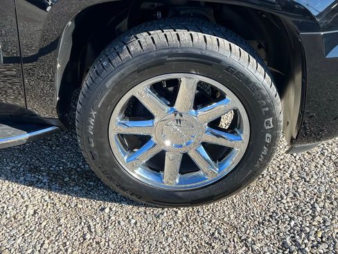 Used 2013 GMC Yukon XL Denali image 10