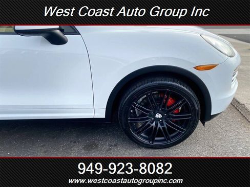 Used 2013 Porsche Cayenne image 6