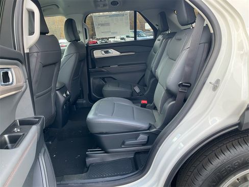 New 2026 Ford Explorer Active w/ Active Comfort Package image 14