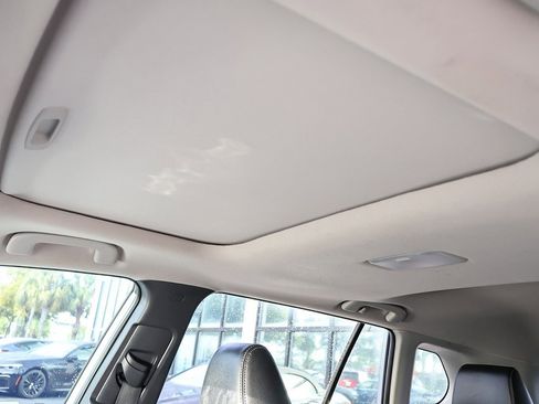 Used 2023 Toyota Corolla Cross XLE w/ Convenience Package image 22