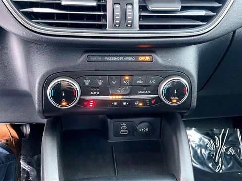 Used 2024 Ford Escape Active image 33
