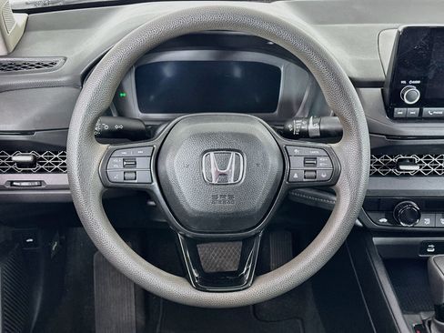 Used 2024 Honda Accord EX image 18
