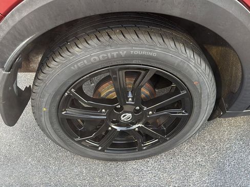 Used 2020 Nissan Kicks SR w/ SR Premium Package image 34