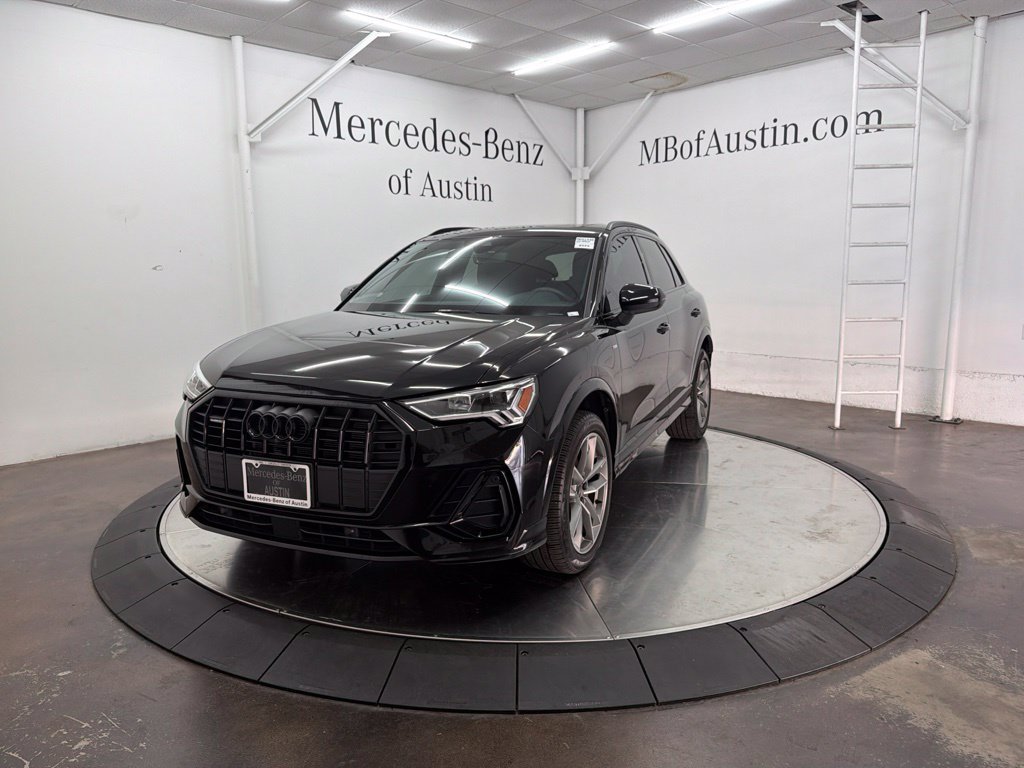 Used 2024 Audi Q3 2.0T Premium Plus w/ Premium Plus Package AWD/4WD image 3
