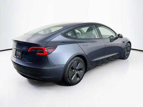 Used 2023 Tesla Model 3 Standard Range image 9
