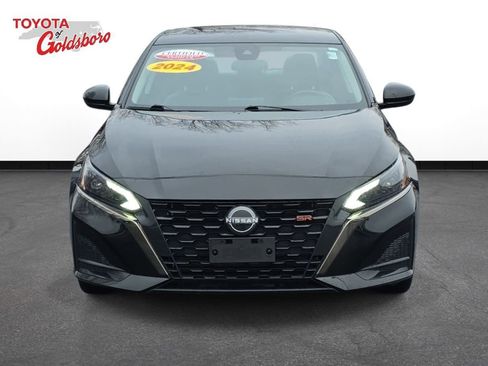 Used 2024 Nissan Altima 2.5 SR image 2