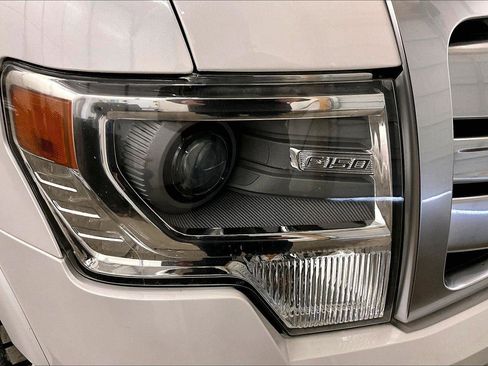 Used 2013 Ford F150 Platinum image 28
