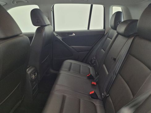 Used 2016 Volkswagen Tiguan S FWD image 18