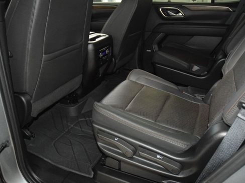 Used 2024 Chevrolet Tahoe High Country AWD/4WD image 41