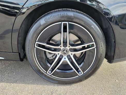 Used 2024 Mercedes-Benz E 350 4MATIC Sedan image 11