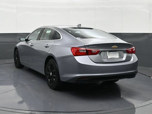 Certified 2025 Chevrolet Malibu LT FWD image 3