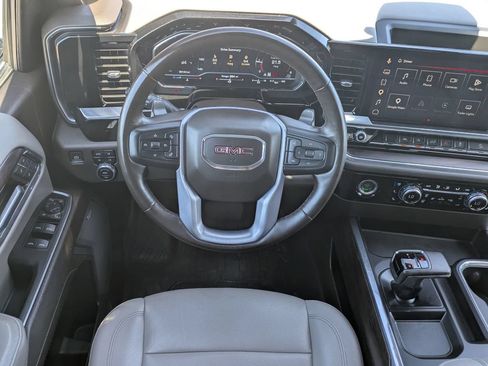 Used 2023 GMC Sierra 1500 SLT w/ SLT Premium Package AWD/4WD image 33