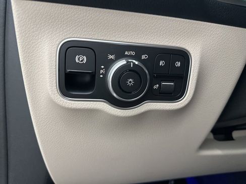 Used 2026 Mercedes-Benz GLB 250 image 20