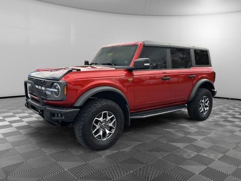 Used 2022 Ford Bronco Badlands image 1