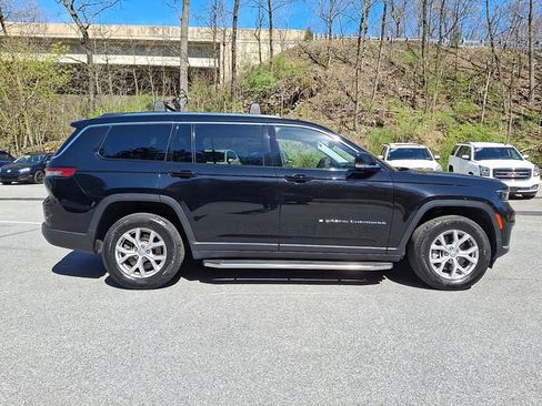 Used 2022 Jeep Grand Cherokee L Limited w/ Luxury Tech Group II AWD/4WD image 9
