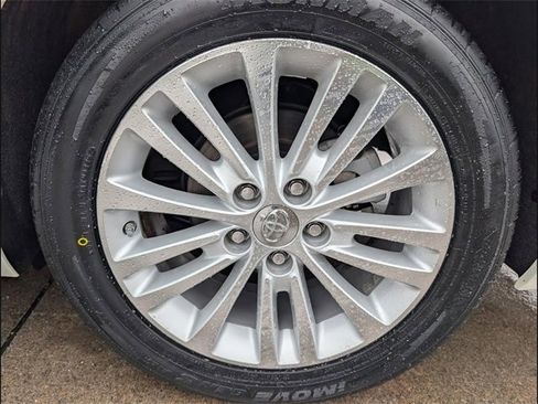 Used 2014 Toyota Avalon XLE Premium image 20